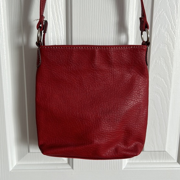 Used Nine West Red Crossbody Bag - Picture 3 of 3